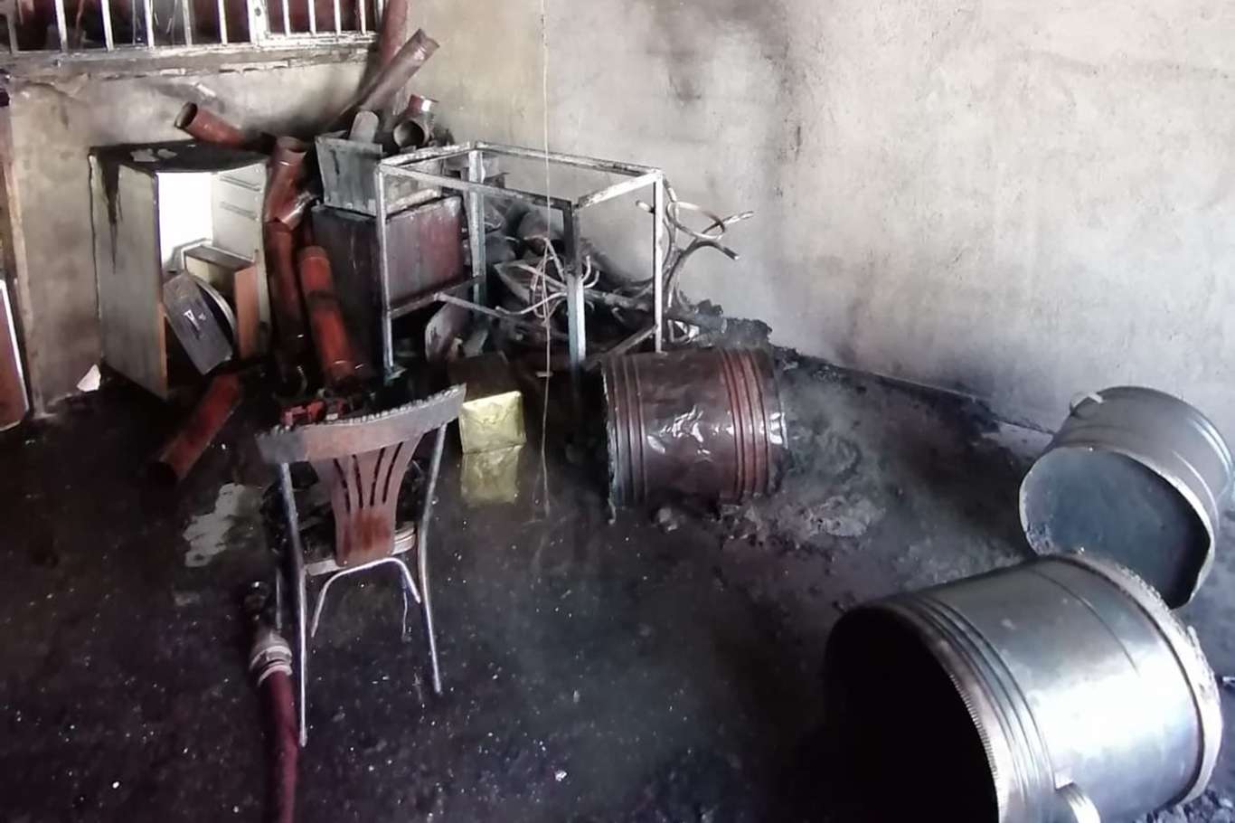İş yerinde çıkan yangın maddi hasara neden oldu